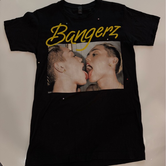 Miley Cyrus Distressed Re-worked Tour Tee! - Picture 1 of 4